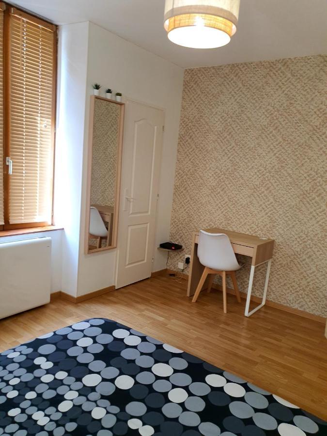 Appartement Cosy Entier, Parking Gratuit Dans La Rue Dijon Exterior foto
